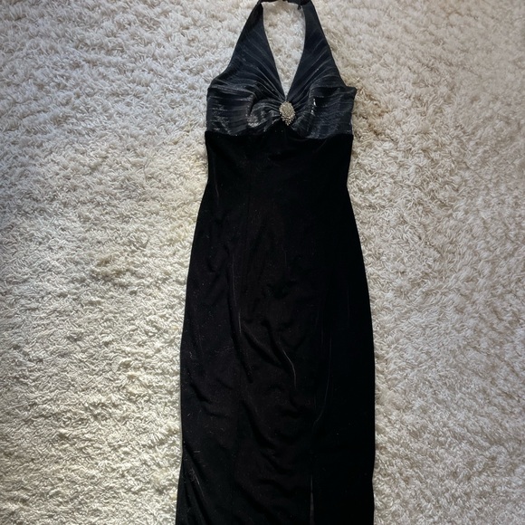 Celine of New York. Vintage halter, black velvet dress size small. - Picture 1 of 7
